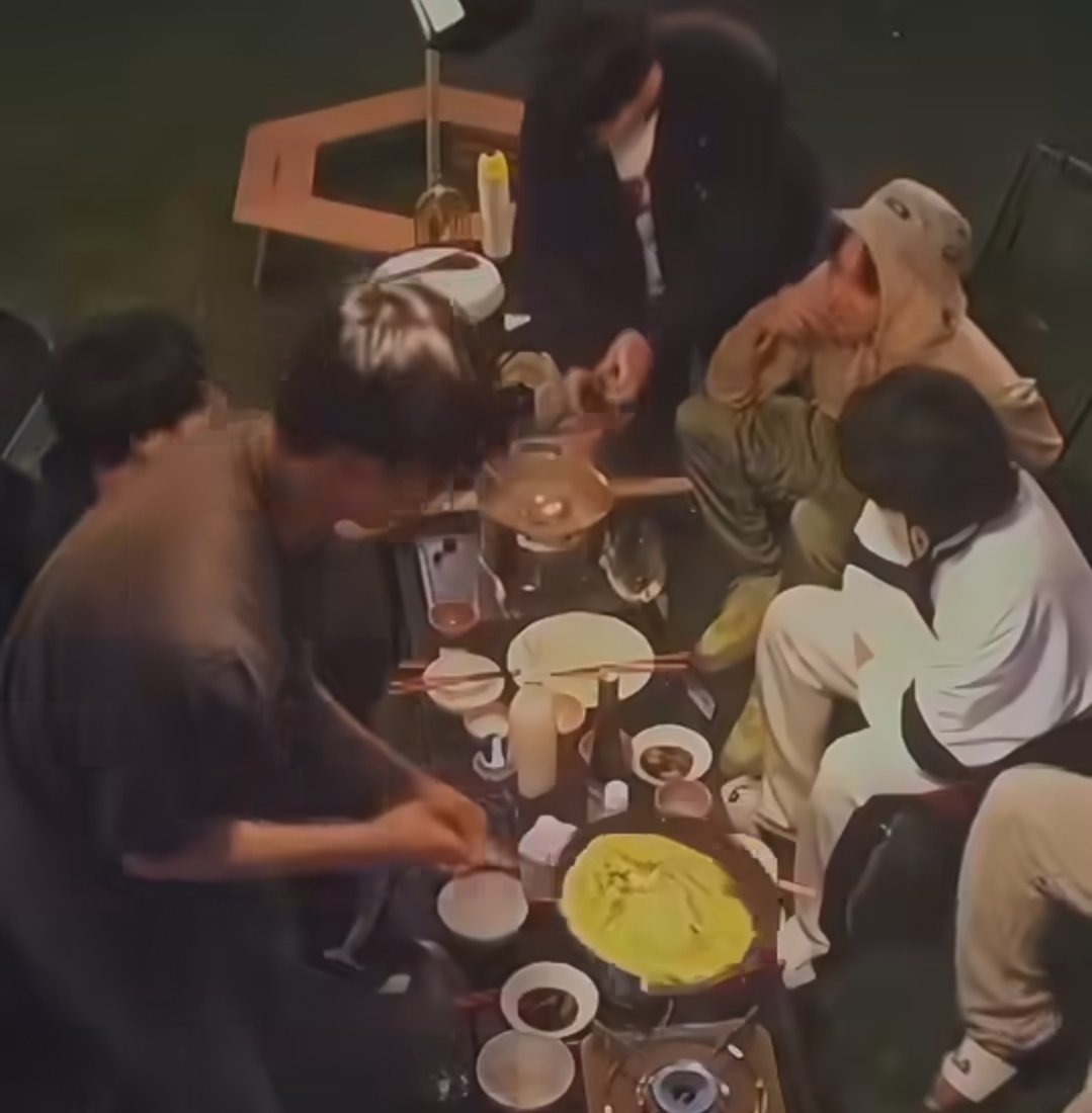 ⊙⊝⊜-dalia- tweet media