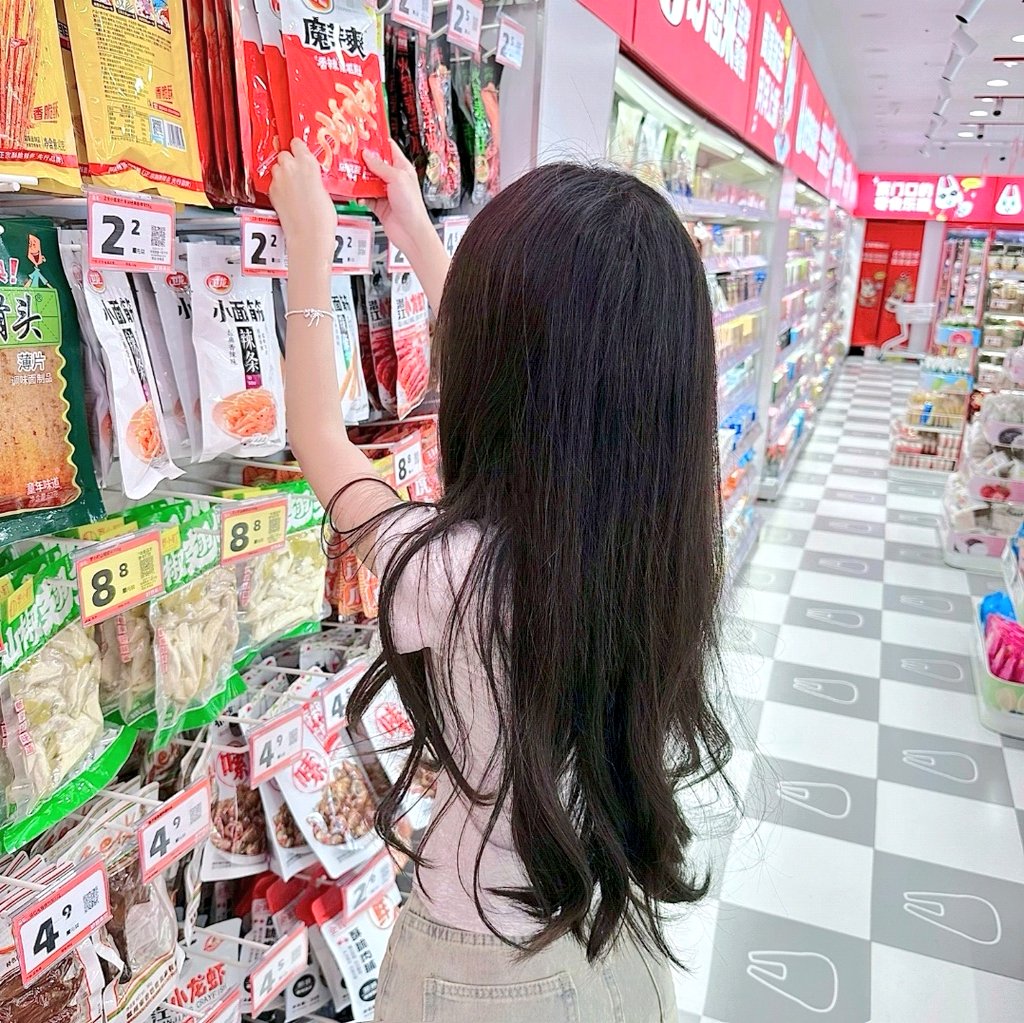 iu3o30820's tweet photo. 给你宇宙好不好 https://t.co/ksN6qSdNZV