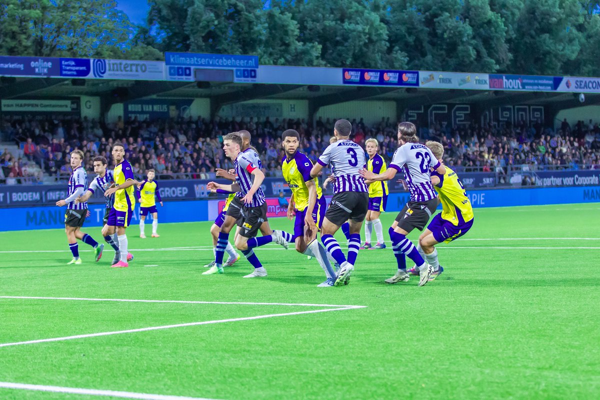 🗞️ Late treffer FC Eindhoven bezorgt RKC Waalwijk eerste nederlaag van het seizoen.

Het wedstrijdverslag en de karakteristieken van #fcerkc 

rkcwaalwijk.nl/late-treffer-f…