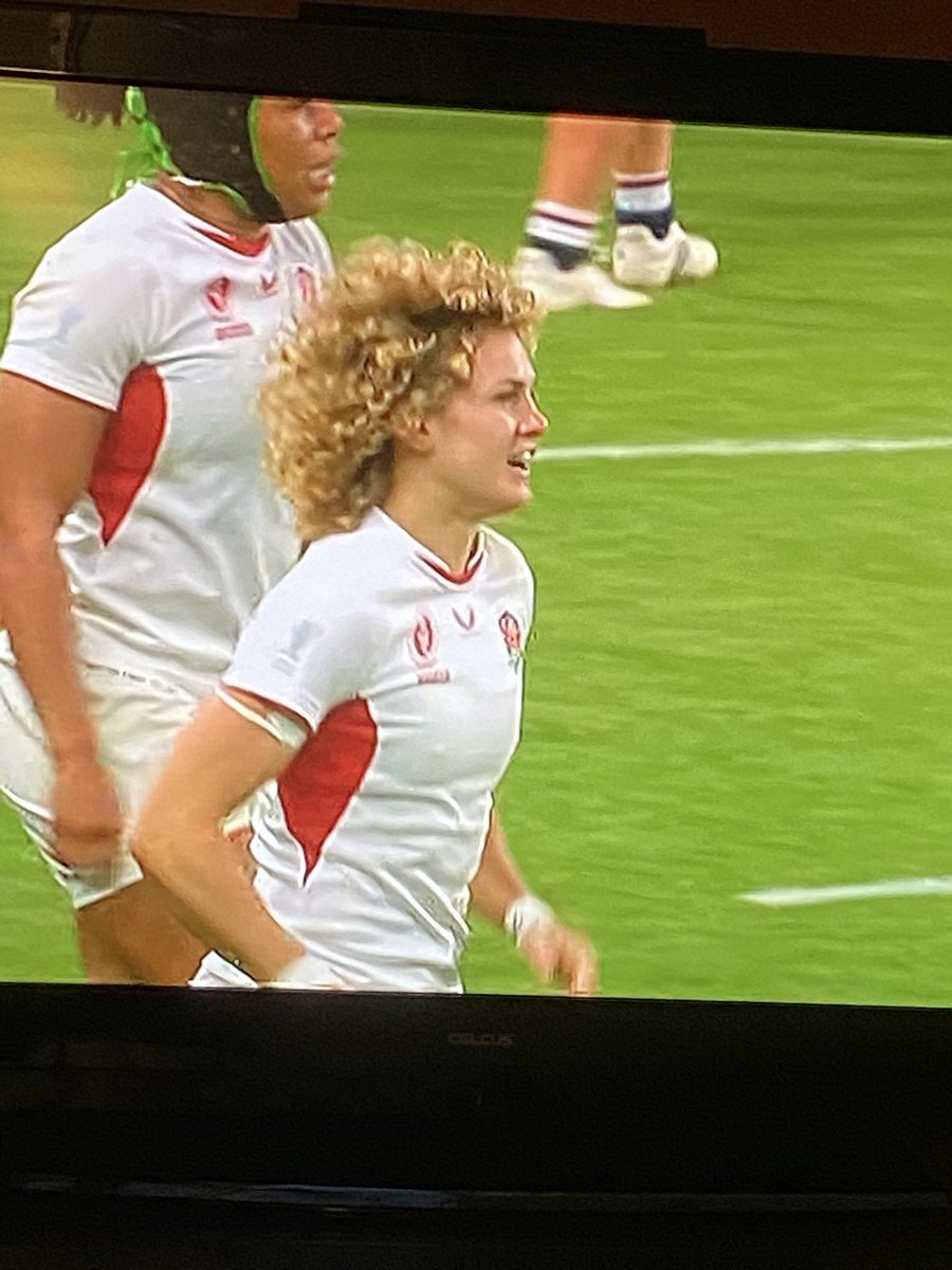 Ellie Kildunne from Keighley play well for England in the Rugby Union World Cup! #Rugby WorldCup2025