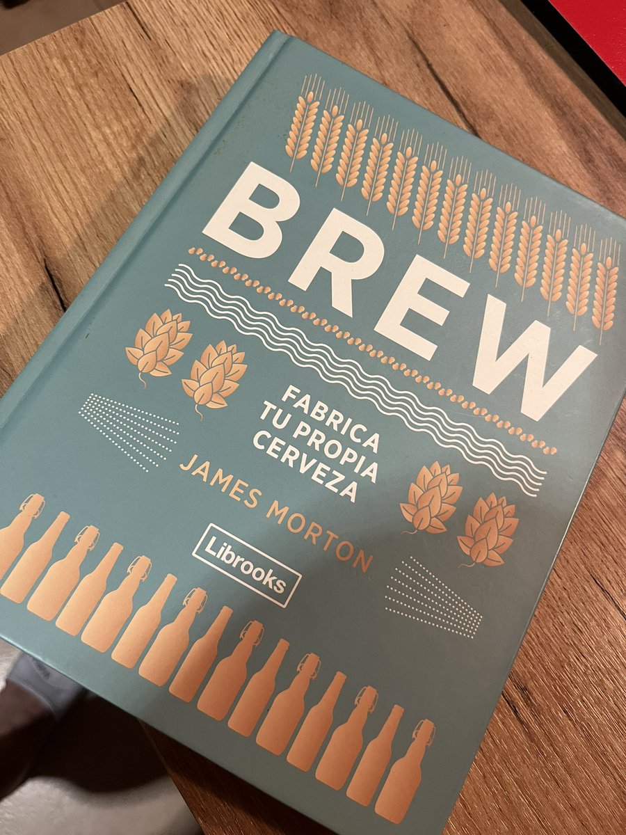 JMtnezNunez's tweet photo. Lo importante es leer , ya tengo la receta de Octubre 

#CraftBrewer https://t.co/ZVXG3mbpdp