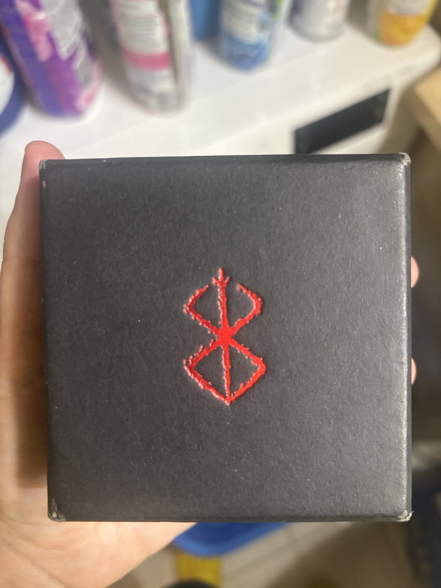 K96R18's tweet image. finally found it 😈✨✨ behelit I got it two years ago at a fair 😭 I love this anime and manga when I found it I bought it immediately I have the whole manga collection. #Berserk #anime #mamga #behelit