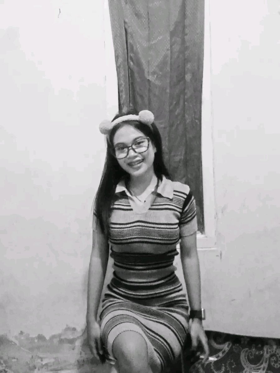 Bocilhypr's tweet photo. terkadang hidup itu harus di bawah tapi di atas juga enak https://t.co/hBgmDKzhDZ