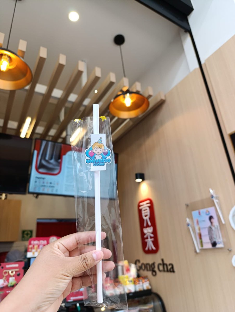 UniversoCloud's tweet image. 🎉☁️ ¡YESUNG PARTY MODE ON en GONG CHA! ☁️🎉

💙 Las sucursales se llenan de #CloudVibes y tú tienes que ser parte 💙

📸 Desliza y conoce cómo cada sucursal se viste para celebrar a YESUNG 🥹
— ¡Te estamos esperando con todo el 💙!