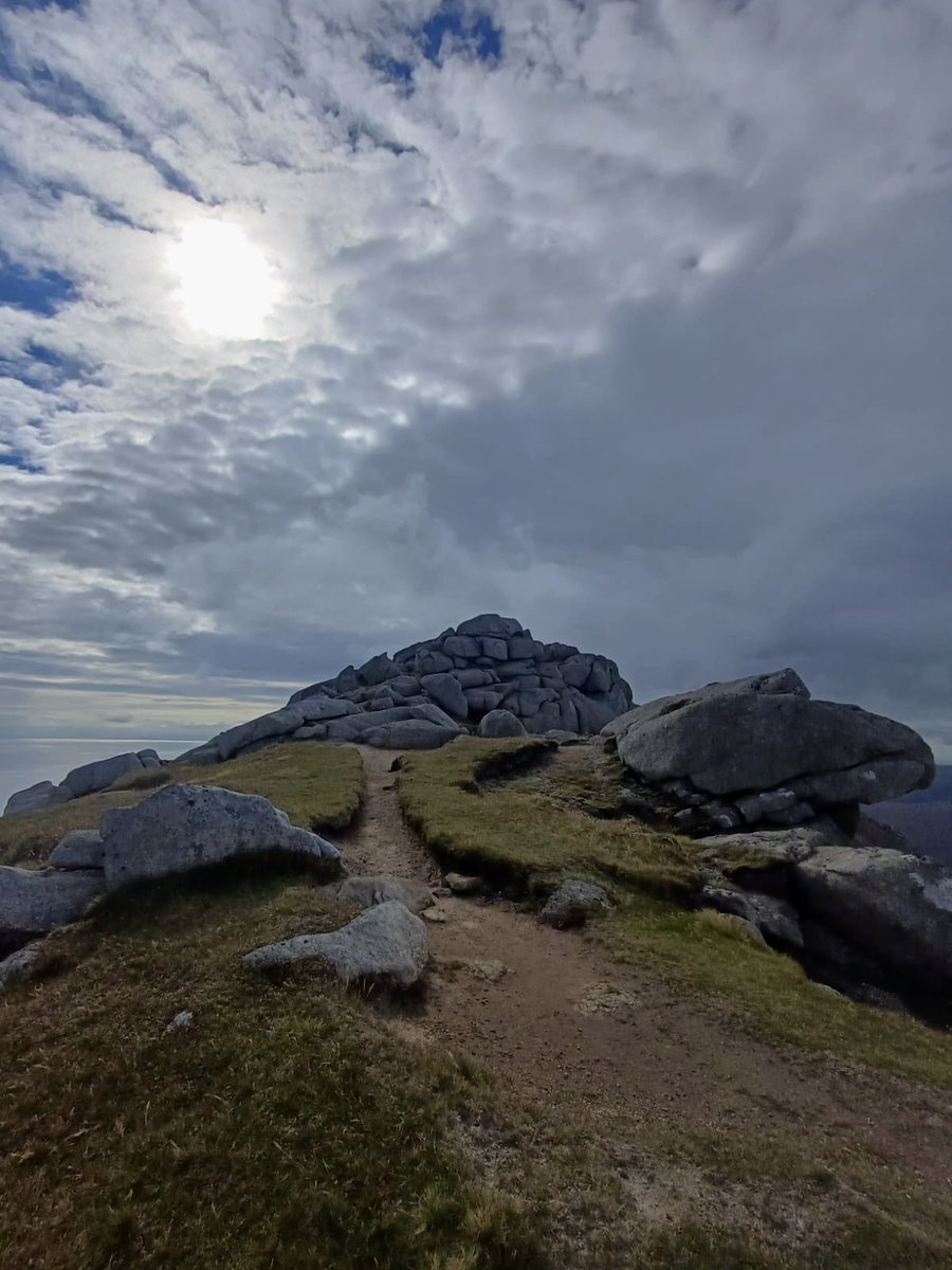 Topping out on Goatfell. Started from Corrie, heading up Coire Lan, with a scramble to the summit of Goatfell. Headed along Stacach finding Alpine Alchemilla and poss Rhodiola rosea? Before pulling up to the summit of Goatfell for what must be some of the best views in Scotland.