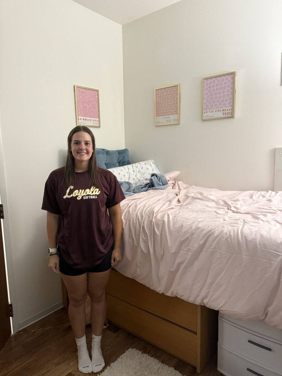 Loyola Softball tweet media