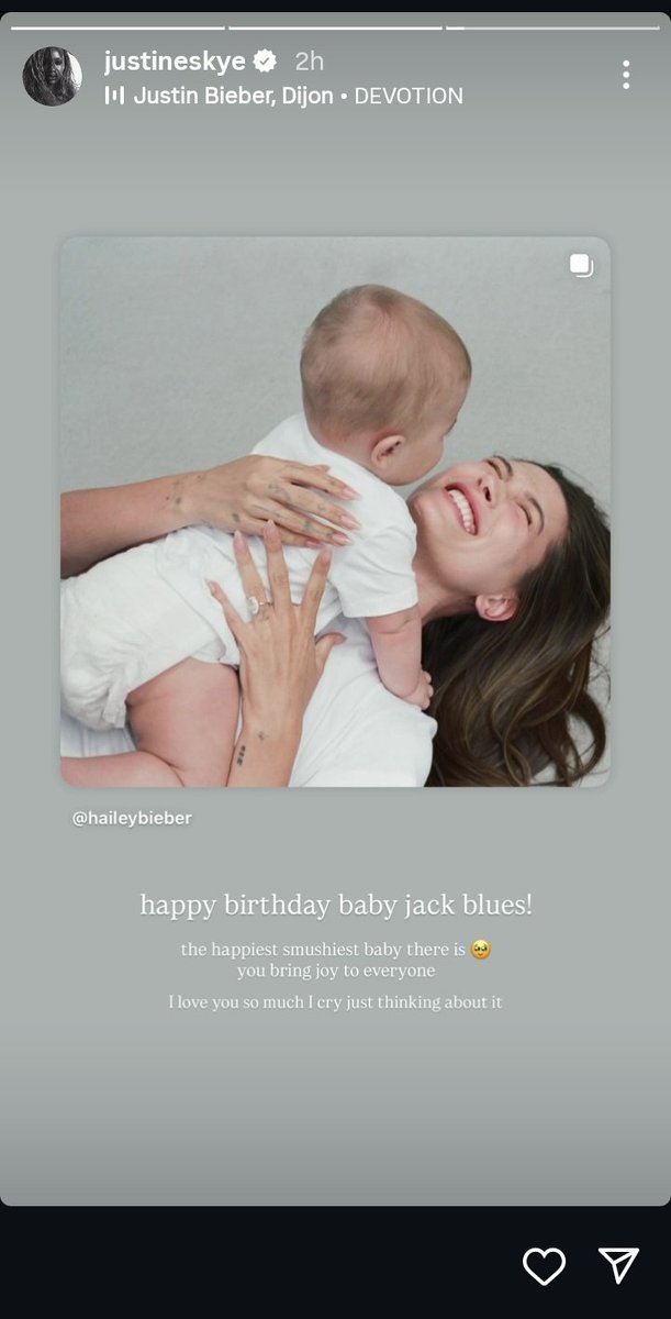 HaileyBaldwinCR's tweet photo. Justine Skye via Instagram Story: “happy birthday baby jack blues!
the happiest smushiest baby there is 🥹 you bring joy to everyone
I love you so much I cry just thinking about it”
(August 22nd, 2025)
#HAPPY1STBDAYJBB https://t.co/447NE2I9wZ