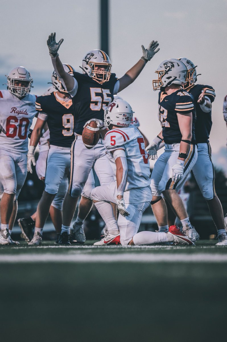 jacklarsen08's tweet photo. Fantastic start to our season last night with a 45-0 win. Our defense played a great game, allowing just 88 yards of total offense and giving up under a yard per rush attempt!
@MJ_NFLDraft @PrepRedzoneWI https://t.co/I0cCFykKBo