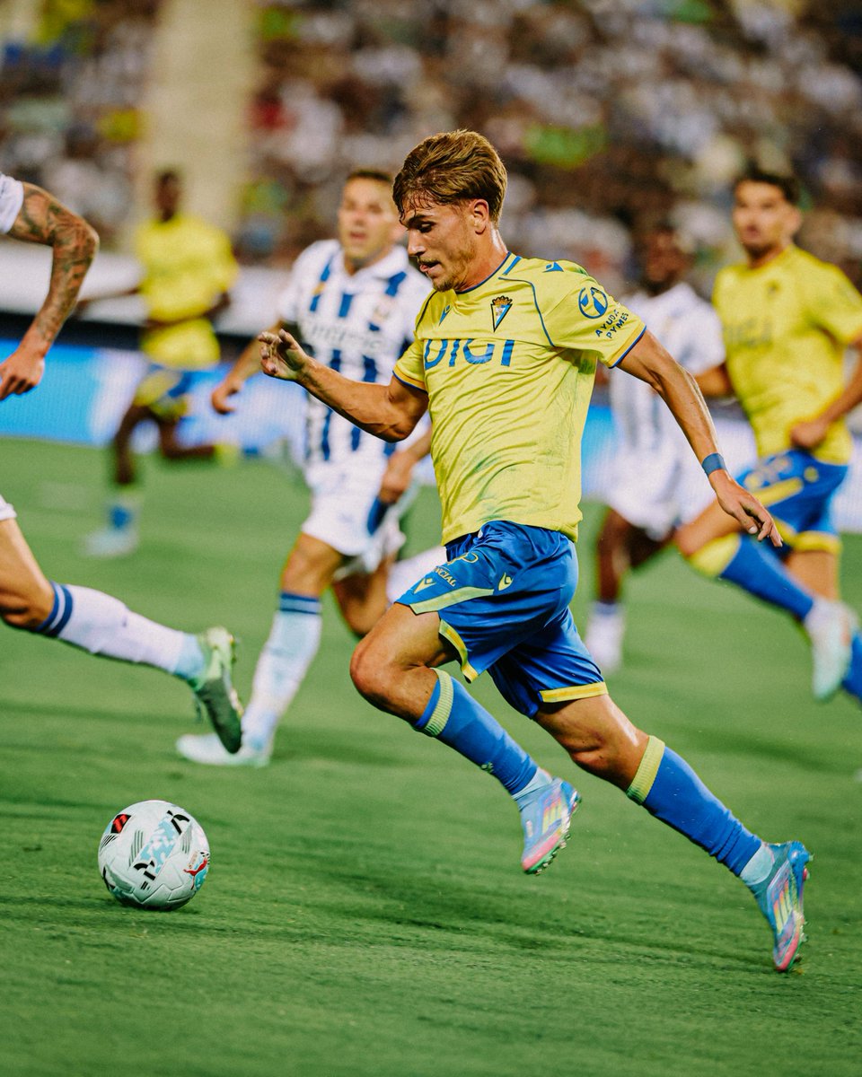 Cadiz_CF's tweet photo. 𝗜𝗺𝗽𝗼𝘀𝗶𝗯𝗹𝗲 𝗮𝘁𝗿𝗮𝗽𝗮𝗿𝗹𝗼 💨

#LeganésCádiz https://t.co/Xsk8SVY8w0