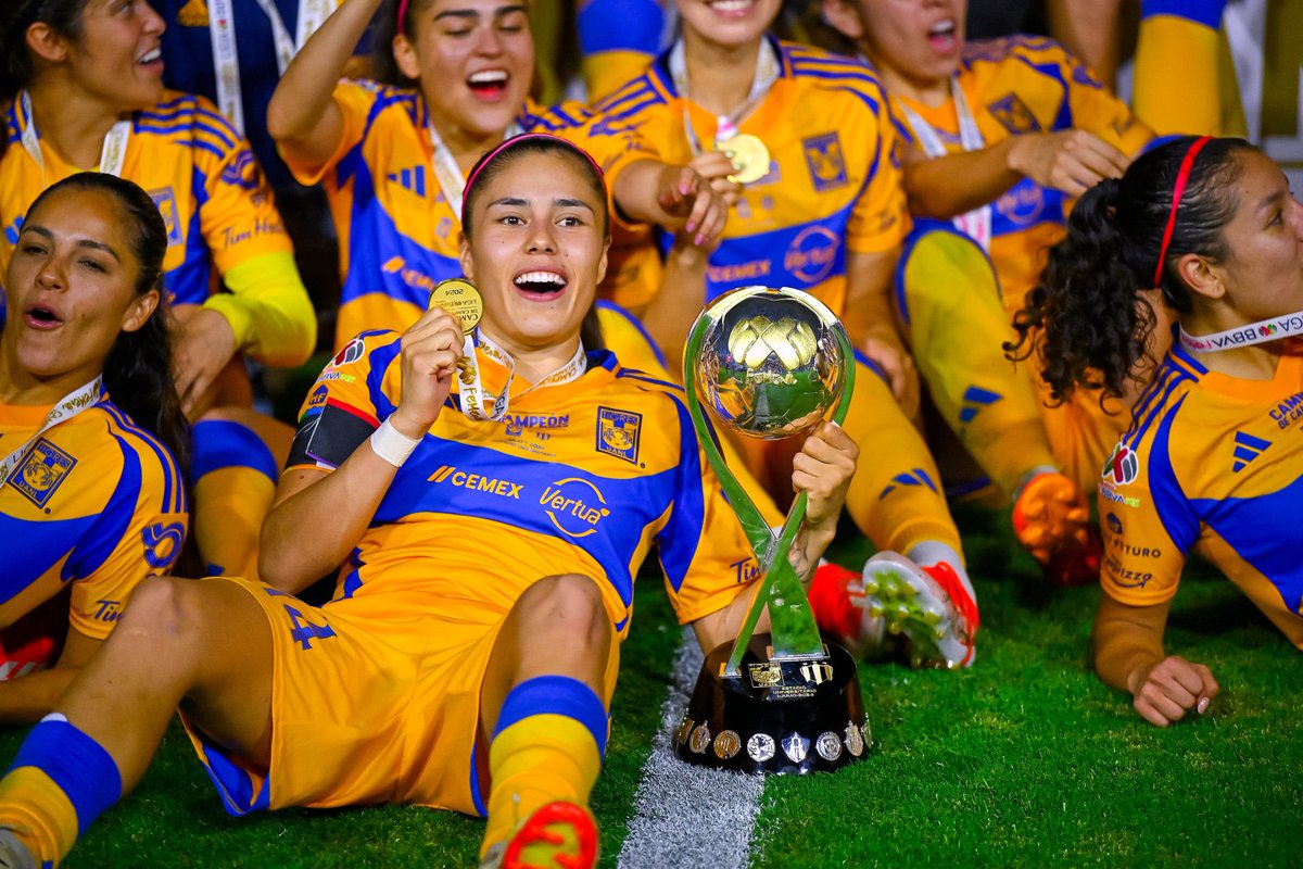 ¿Cómo estuvo la cobertura mediática acerca de la ocho columnas del futbol mexicano? 
Así retomaron los medios el fichaje bomba de Lizbeth Ovalle. 🧐🧐🧐