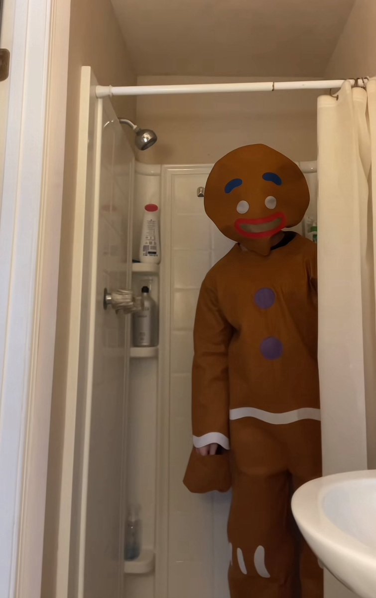 ohLyon's tweet image. Final exam for school next Thursday.

Potentially have a space to use for a stream setup next Saturday/Sunday.

Silksong release Sep 4th.
Silent Hill: F release Sep 25th.

About to get busy lads, we have work to do.