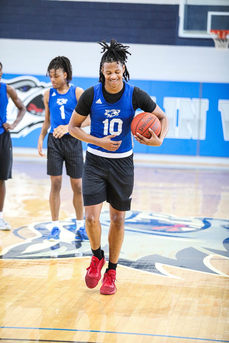 CoLinMensBKB's tweet photo. Week 1 ✔️

#WolvesRising https://t.co/Tjiue8qB4a
