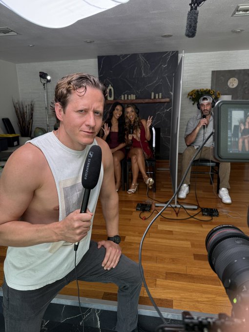 Watch Ava Amira's leaked NSFW photo on TwXstars