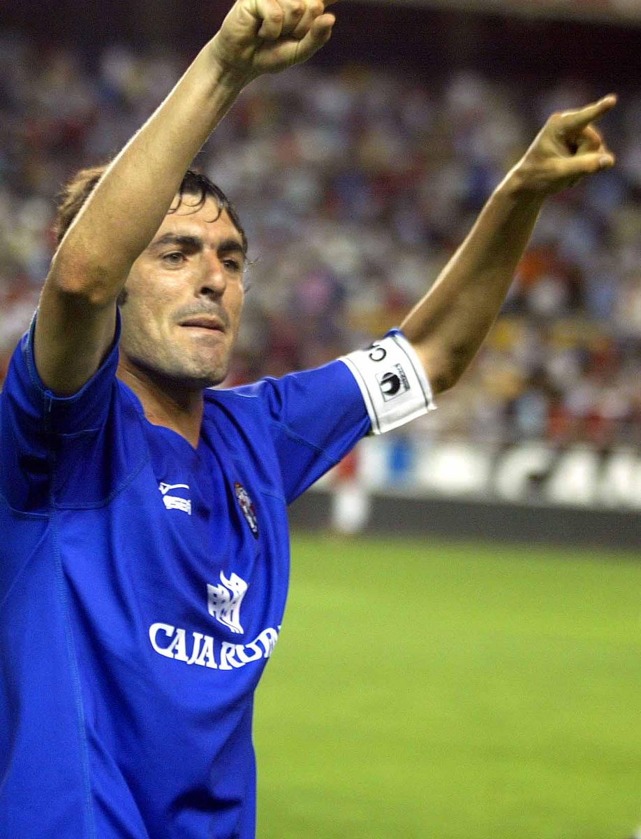 El gran <a href="/Aiert9/">Aiert</a> en el Ramón Sánchez-Pizjuán con brazalete de capitán, aquella noche el <a href="/ZCFoficial/">Zamora CF</a> selló el pase a la final contra el <a href="/CDCastellon/">CD Castellón</a> con su icónico gol de falta, eliminando al filial hispalense.

#RetroZCF