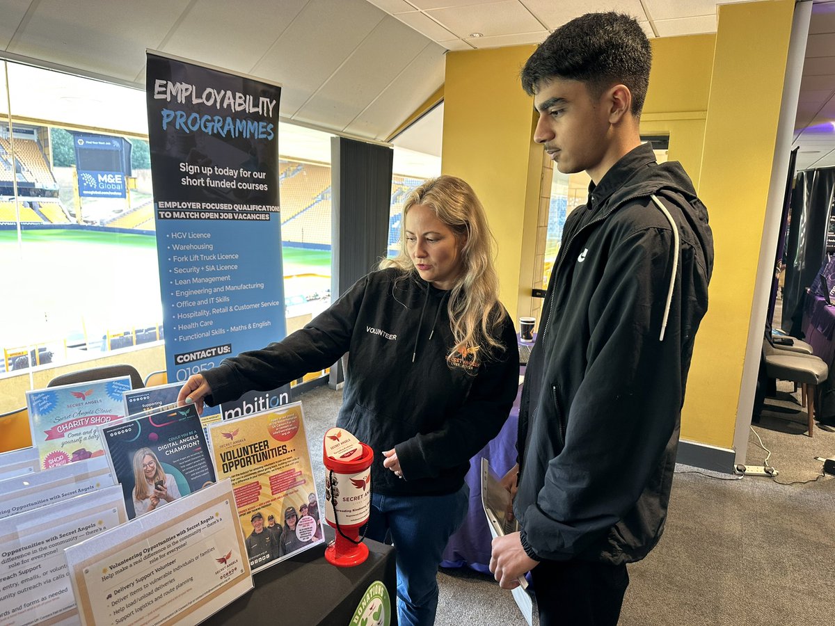 secretangelsuk's tweet photo. That’s a wrap at the Wolverhampton #CareersFair! 🙌 It’s been a busy day with so much interest in our volunteering opportunities 💼💜
Thank you to everyone who stopped by our stand — what an inspiring day! ✨
#Wolverhampton #Volunteering #SecretAngels @Wolves https://t.co/trE3Whvahl