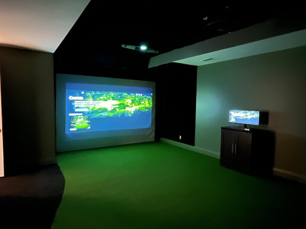 Go_Turf's tweet photo. Indoor golf anyone? We know some guys to help you get it installed 😏 #golfsimulators #professionalgolfsimulatorinstallation #coloradogolfsims https://t.co/v2G22hWlzx