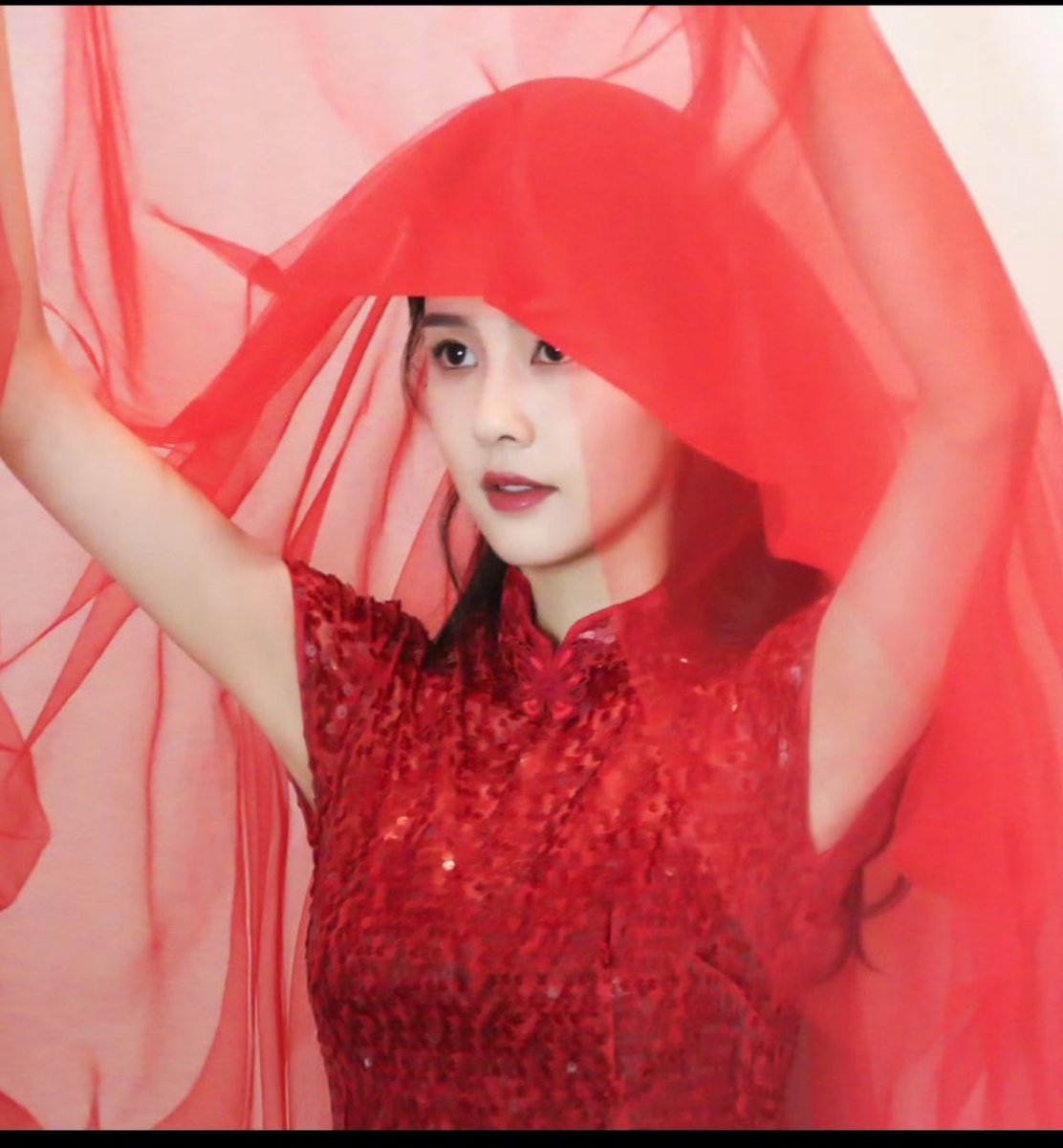 My beautiful Bride Shiyi❤️‍🔥❤️‍🔥

#BaiLu
#ForEverAndEver