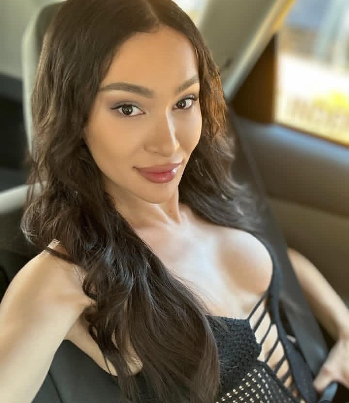 It's weekend 
Feeling so good 😊