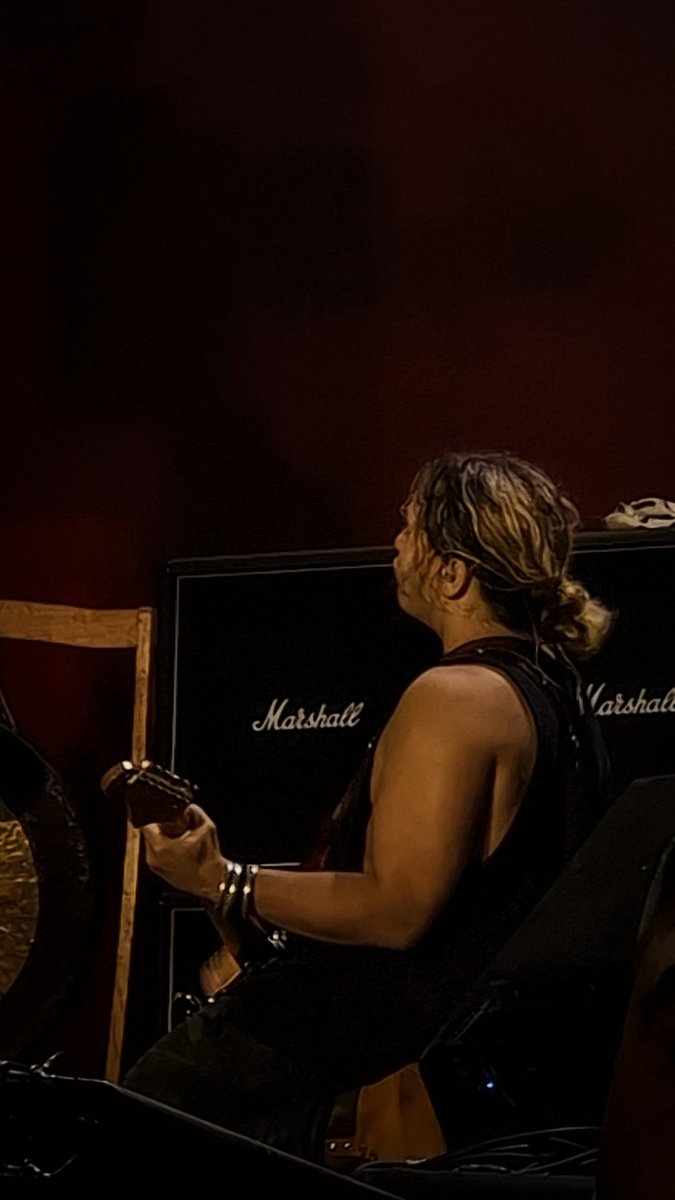 el amor de mi vida tiene nombre y apellido.