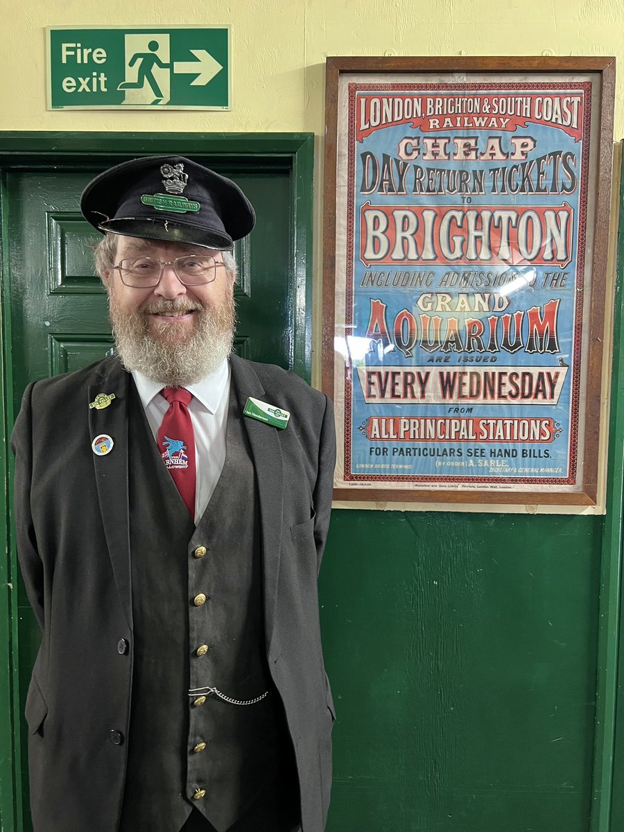RotaryCantUK's tweet photo. It was “all aboard” for the 12.45 from #TunbridgeWellsWest yesterday when we took #MGSE participants to the #SpaValleyRailway:
https://t.co/GW6iyoDhkK
#railwayenthusiasts #railouting #railwaysnostalgia #heritagerailway #steamtrains #mgse #mgse2025 #pentangular
@RotarySE1120 https://t.co/5FAHAy7Pkz