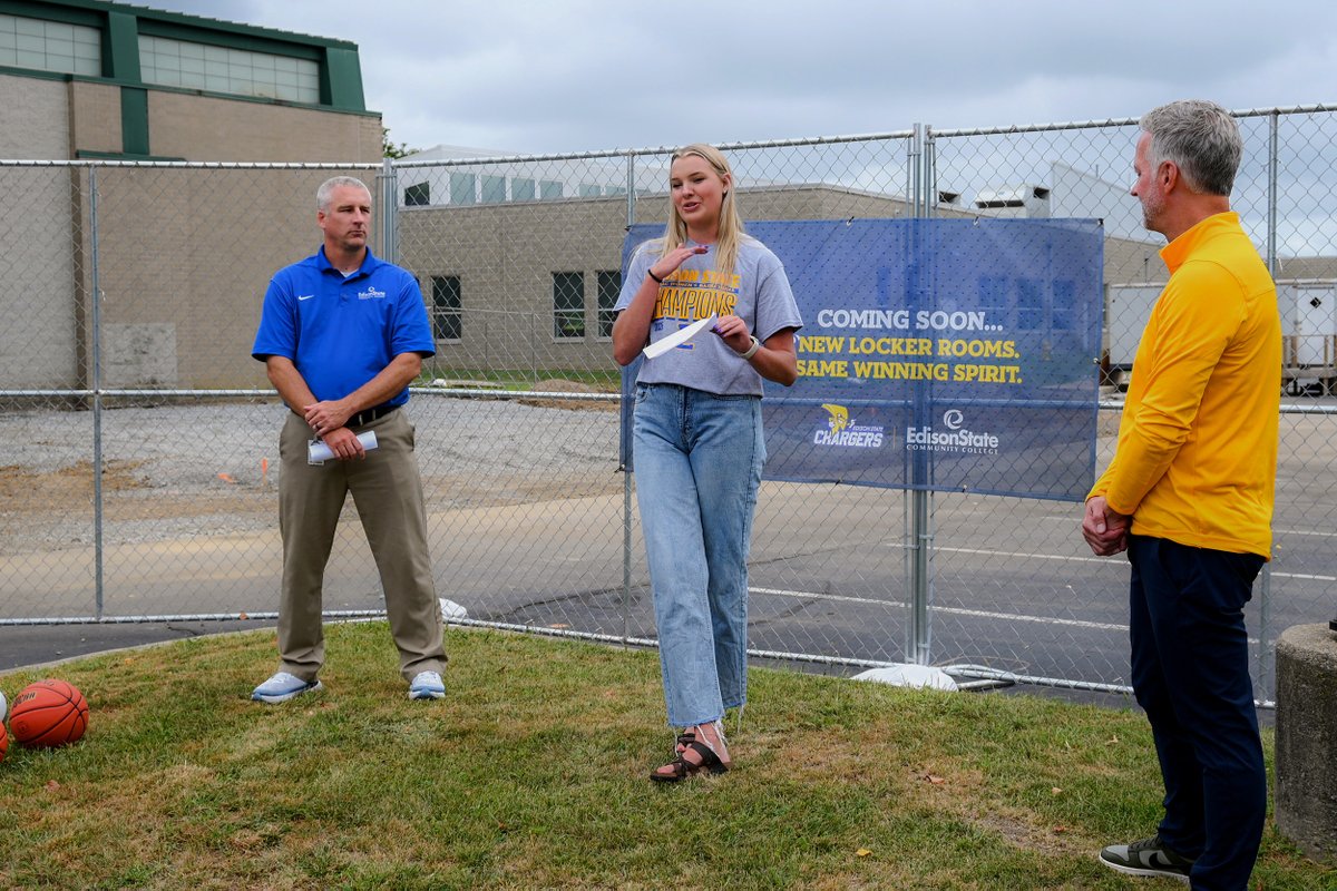 ESCC_Chargers's tweet photo. Big things are happening! Construction has officially begun on brand-new locker rooms for our athletics teams. ⚒️⚡ Soon, our student-athletes will have a much-deserved space to prepare, connect, and celebrate their achievements. https://t.co/KnlepiGoD6