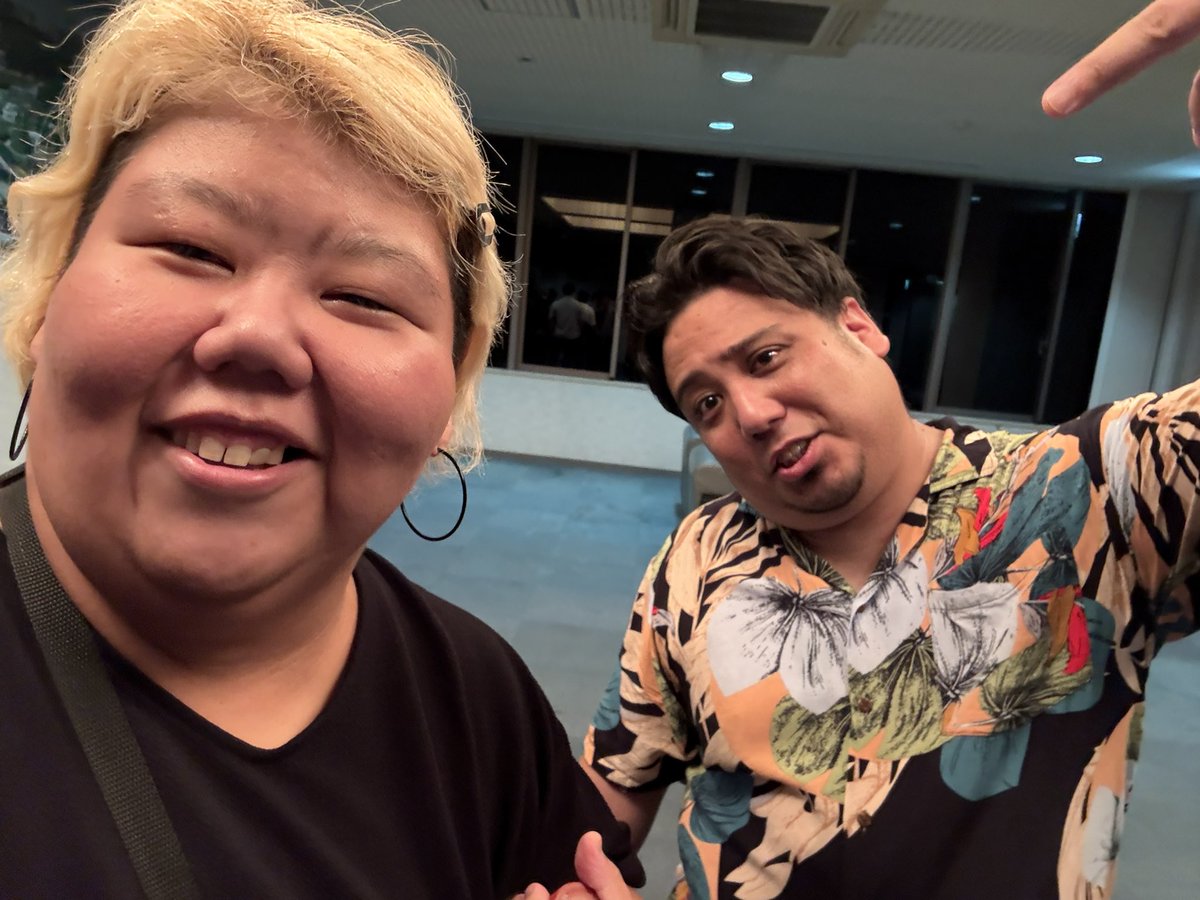 hibiki115_wtjg's tweet photo. #ラフ・スピリット
#山城コンセイソン
今月、お誕生日って事でささやかな誕プレ渡してみた😆
来月は、#GOODDRAGON
という舞台で俳優に挑戦するみたいだから、体調には気をつけて!
ようじ教とのユニット、最高だったよ笑
ポリスマンにしては、ツッコミ激しかったけどな🤣 https://t.co/H53hZoImu9