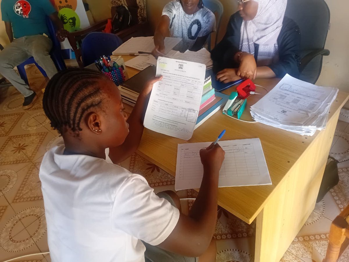 Today, Likoni Ability Network hosted @NCPWDKenya led by Rehema Chidzuga &amp; Elsia Wesonga to support PWDs in Likoni with medical assessment forms, registration guidance &amp; E-Citizen disability certificates. Stronger partnerships and inclusion.
#DisabilityInclusion #inclusionmatters