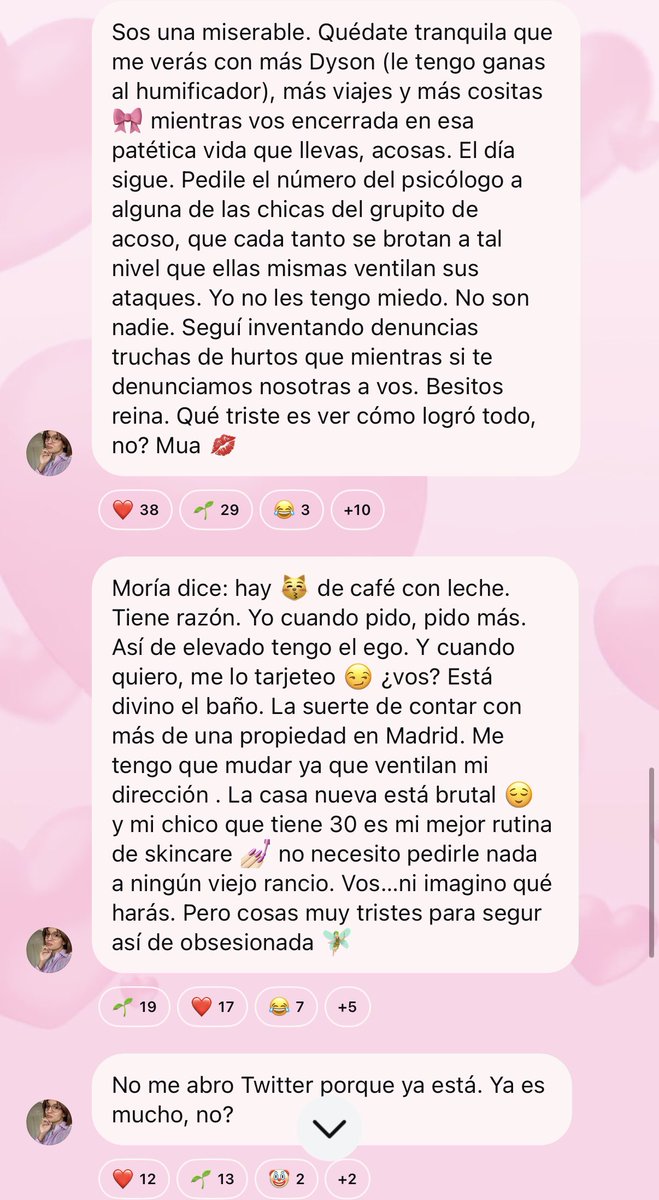 candecracia's tweet photo. @azulperiodo Brote completo (que ya borró) 💋 https://t.co/AhpKMpMlJK