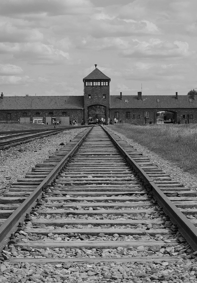 auldplo's tweet image. Quand on peut allier match european de l'immense @ServetteFC et visite culturelle (avec une immense claque au passage...)