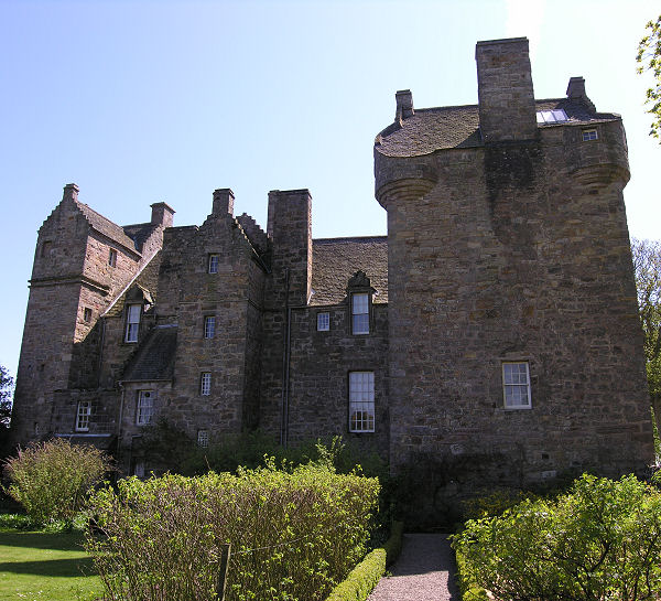 Undiscovered Scotland tweet media