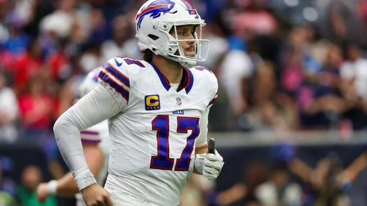 NFLStreamESPN's tweet photo. Over the course of NFL history, there have only been two teams that have made it through a regular season undefeated -- the 1972 Miami Dolphins and 2007 New England Patriots -- and I think we can all agree that a third team won't be joining that group in 2025.
#NFL #NFL2025 https://t.co/cmIc7omnMb