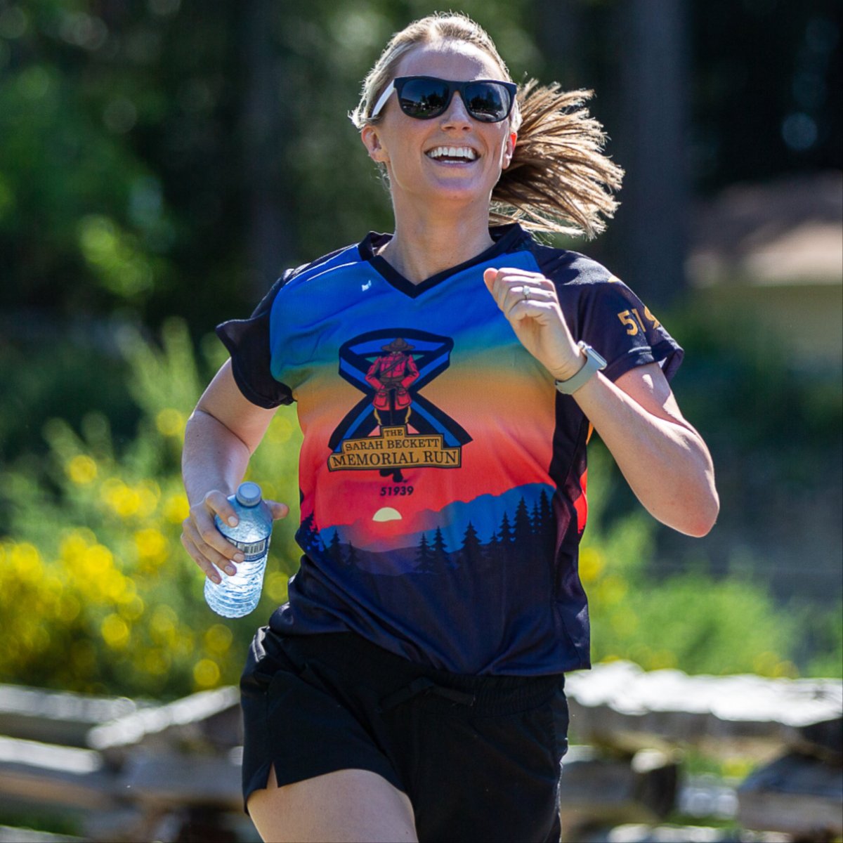 🏃‍♂️ Performance-driven. Fully custom. Designed for champions. 

Want to strengthen your running community and update your look?

Check out our custom running apparel and enquire today: scimit.ar/B7LiJ9?utm_sou… 

#BreakBoundaries #RunningClubs #ScimitarRunning