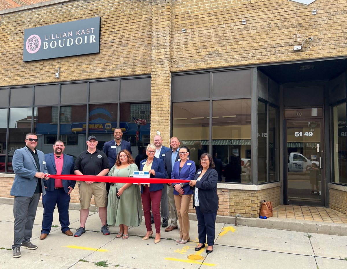Envision Greater Fond du Lac hosted a ribbon cutting at member organization, @Lillian Kast Boudoir , to celebrate the opening our their storefront. 

Lillian Kast Boudoir is located at 51 N. Main Street in downtown Fond du Lac. Learn more: bit.ly/41U35r3