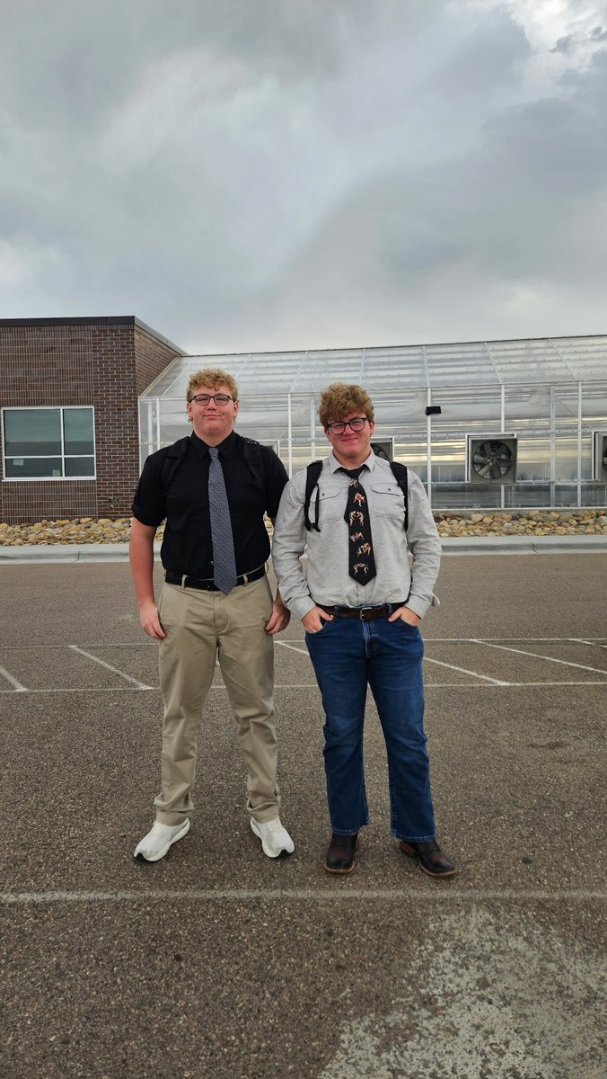 It's gameday!!!! Preseason scrimmage against Eaton tonight. <a href="/SilverKnightsFB/">Silver Knights Football</a> <a href="/Cpowell2028/">Christian Powell</a> <a href="/MicahLambert36/">MicahLambert36</a> <a href="/LandonPennock/">Landon Pennock</a> <a href="/MarekBollig/">Marek Bollig</a> <a href="/KashStarkKelly/">Kash Stark-Kelly</a> <a href="/Colinkmh1/">Colin_mayeda</a> 

<a href="/PrepRedzoneCO/">Prep Redzone Colorado</a> <a href="/PrepZoneCO/">PrepzoneCO</a> <a href="/PrepRedzone/">Prep Redzone 🏈</a> <a href="/PlaymakerCorner/">Playmaker’s Corner</a> <a href="/coloradopreps/">Colorado Preps</a>  <a href="/BrandonHuffman/">Brandon Huffman</a> <a href="/MattT8Scouting/">Matt Tate</a>