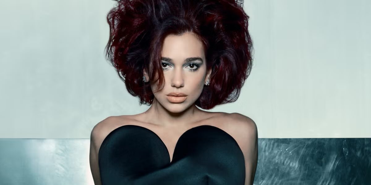 PopBase's tweet image. Happy 30th birthday to the iconic Dua Lipa.