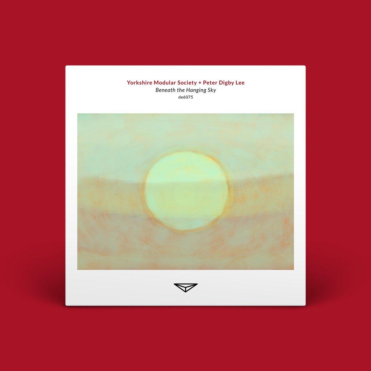 out today: beneath the hanging sky — my collab with peter digby lee on dragon’s eye recordings.
flutes + metallic percussion bent into slow drones &amp; tape textures.
bandcamp / spotify / apple music.

#ambient #drone #soundart #tapemusic orcd.co/beneath-the-ha…