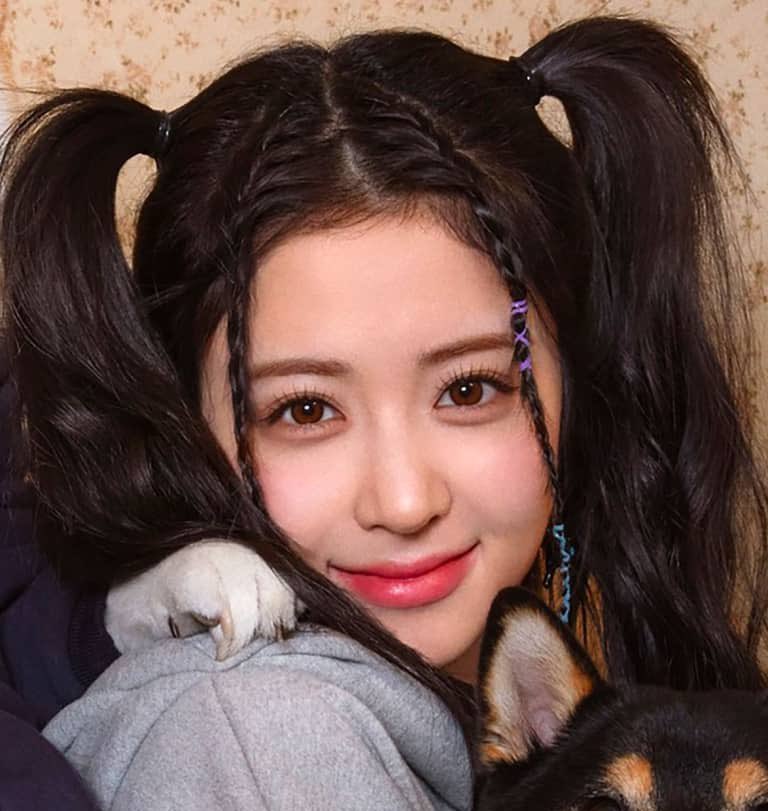 ユンジンに今日の個サで「東京ドームの2日にツインテールしてくれますか？」ってお願いしたら、「OK！👌」もらったのでしてくれるかも！？
すんごい悩んでたけど。。。🤣🤣