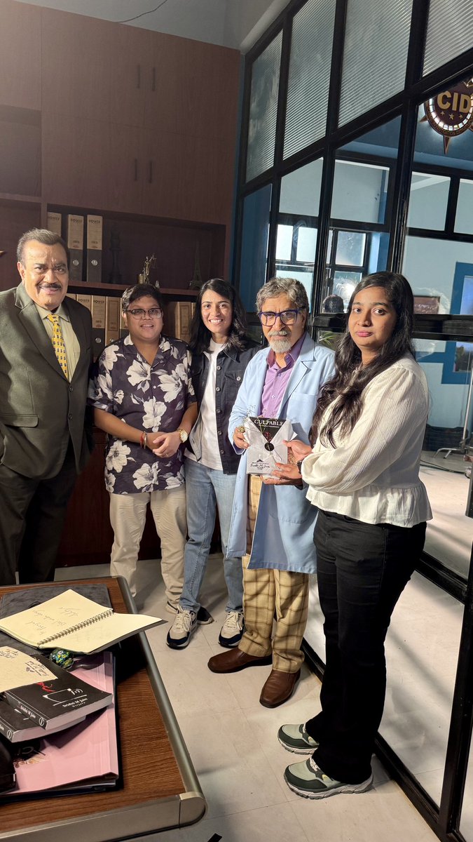 Pranjal_31's tweet photo. When your dream comes into reality 😭🥺♥️🧿 Some moments are so special when it is with your favourite people ❣️🥰 Thank you @shivaajisatam sir and @Narendragupt sir … will remember this forever ♥️ https://t.co/lzXHKUzNWg