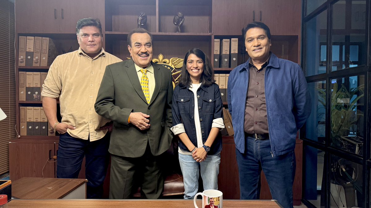Pranjal_31's tweet photo. When your dream comes into reality 😭🥺♥️🧿 Some moments are so special when it is with your favourite people ❣️🥰 Thank you @shivaajisatam sir and @Narendragupt sir … will remember this forever ♥️ https://t.co/lzXHKUzNWg