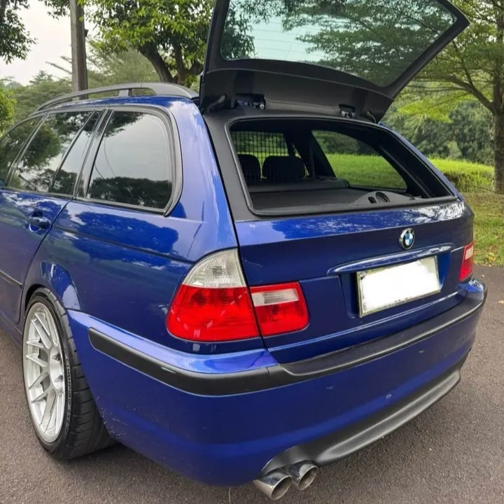 Suka Mobil Tua tweet media