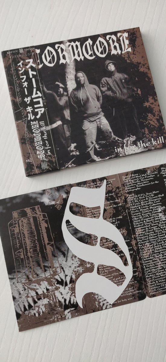 getknivesout's tweet photo. STORMCORE "In For The Kill"
All format special reissue
Die-cut Digipack Clear CD w/ die-cut booklet
https://t.co/ANBnDhfGnE
#knivesoutrecords #knivesoutz #knvz #stormcore #kdscrew #kds #cd #digipack #diecut #cassettetape #rennes #rnhc #paris #knivesout #inforthekill https://t.co/hPIsz0mXr4