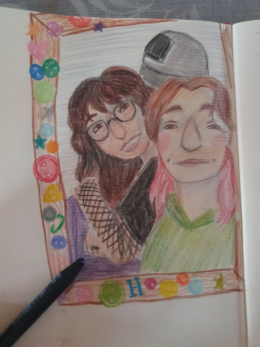 Doodle of my friends because I miss them ( they look better irl) 
#artmoo