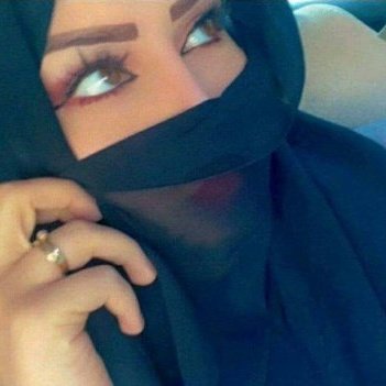 مساء الخير 

مافيه معجب يفز قلبه إذا غردت ؟
#