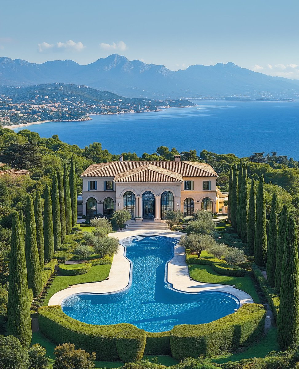 Mimariietkiler's tweet photo. French Riviera https://t.co/qXIuFw2iyo