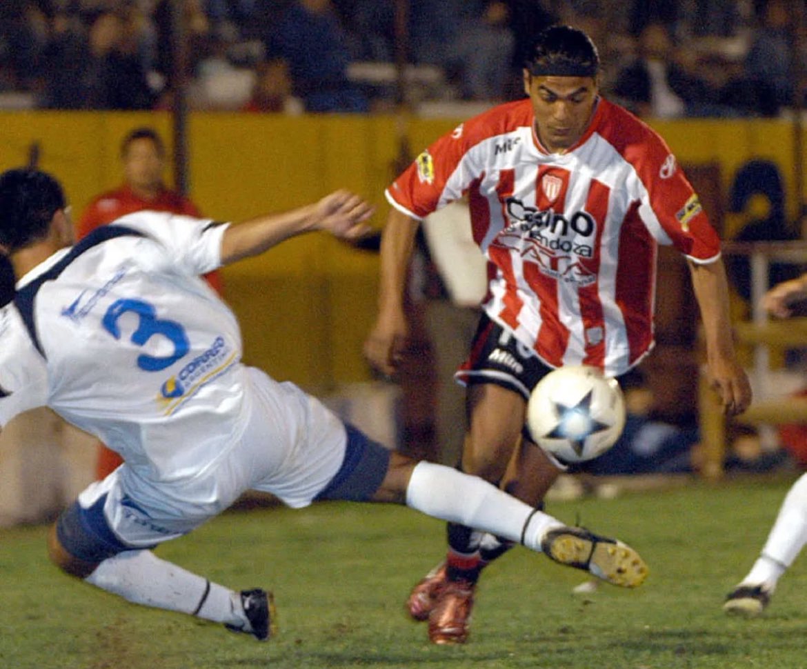 elplateista1927's tweet image. AURA