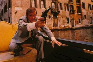 🚨STOP!  
And tell me one thing you love about Venice.

I'll go first: it was the location for many James Bond movies.