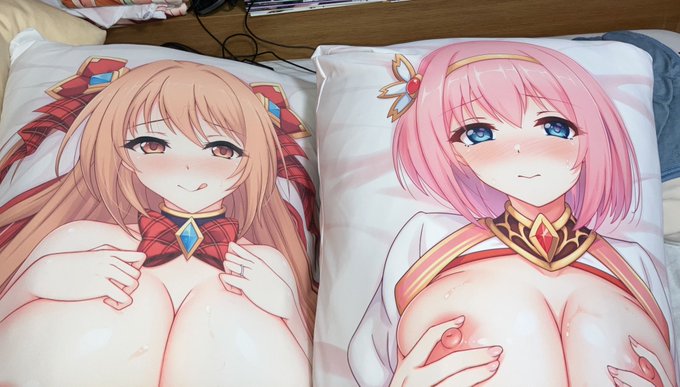 マカさん(@a83d8 )とこの夏コミ新作ユイちゃんと、過去にウチで描いて貰ったノゾミです。(*'-`)
2人ともかわいい。 