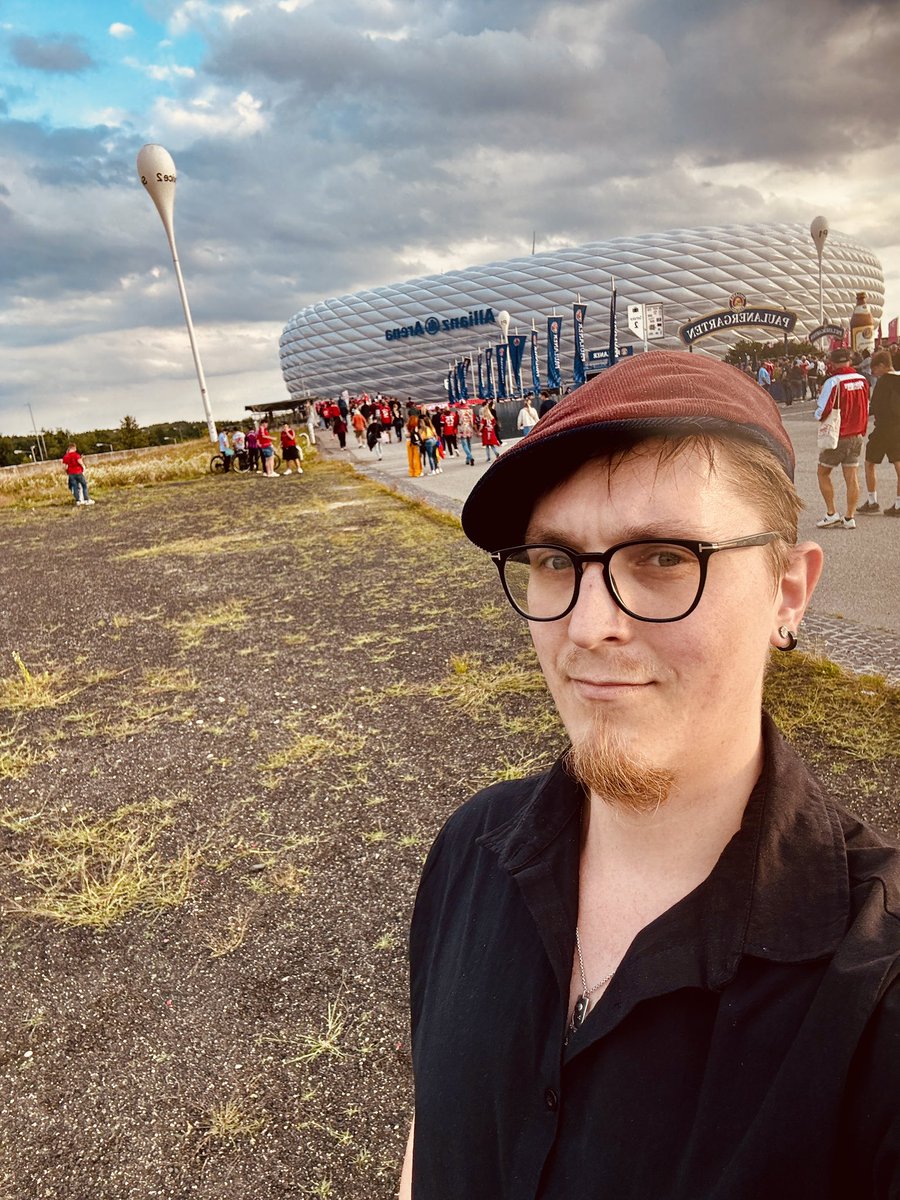 So gleich geht’s los die <a href="/Bundesliga_DE/">BUNDESLIGA</a> ruft mit dem Eröffnungspiel <a href="/FCBayern/">FC Bayern München</a> und <a href="/RBLeipzig/">RB Leipzig</a>