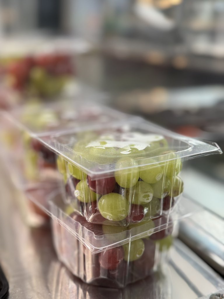 ✨ Variety is the spice of school life! From homestyle meals 🍽️ to fresh fruit 🍇 and grab-and-go favorites 🥗🥤—our high school café is serving up JOY every day! #SchoolMeals #StudentChoice <a href="/BGHSPurplesNews/">The Purple Spirit</a> <a href="/SchoolLunch/">SchoolLunch</a> <a href="/KYSchoolNA/">Kentucky School Nutrition Association</a>