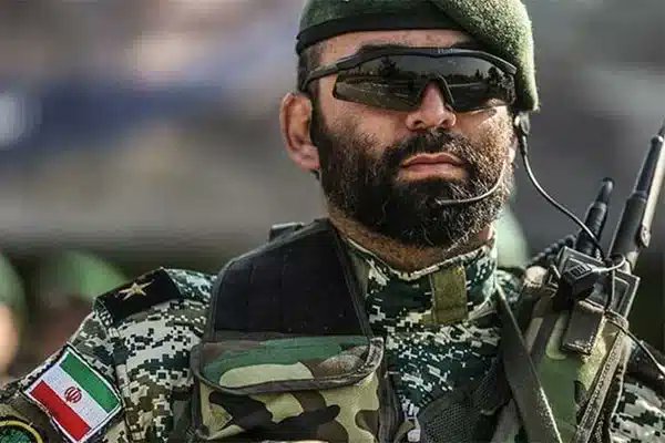 بودجه یارانه رایگان به #افغانی های اشغالگر و جاسوس دقیقا با بودجه نظامی و دفاعی ایران یکسان است. این مسخره ترین آمار جهان است. کشوری اندازه بودجه نظامی اش به هشت میلیون بی سواد، مهاجم، اشغالگر و جاسوس یارانه می‌دهد. آیا این نشانه نفوذ مشهود نیست؟